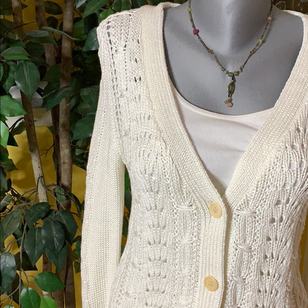 NWT. BCBGMaxAzria cream cardigan